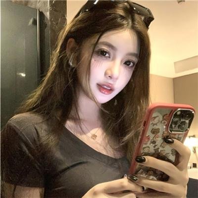 女孩舞步